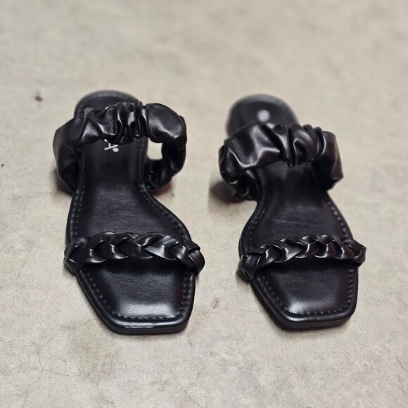 Black Square-Toe Sandals With Braided Strap & Ruched Detail - Picture 3 of 6